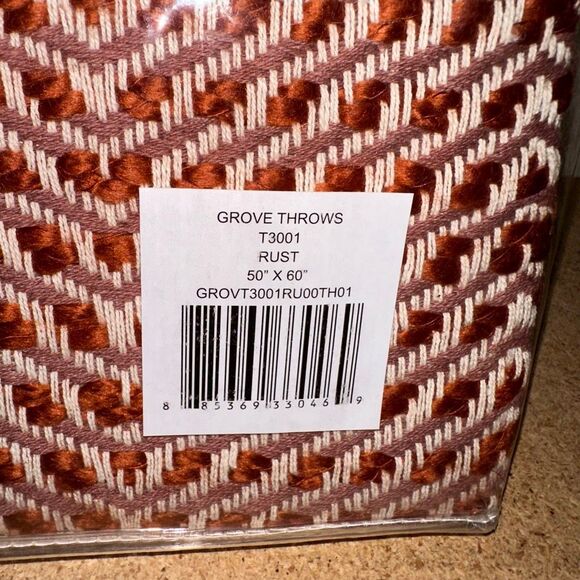 Loloi X Ed Ellen Degeneres $109 woven throw blanket in rust 50x60 NEW - Picture 4 of 5